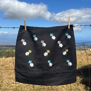NWT HD in Paris Floral Embroidered Mini Skirt Womens Black Silk Blend 12